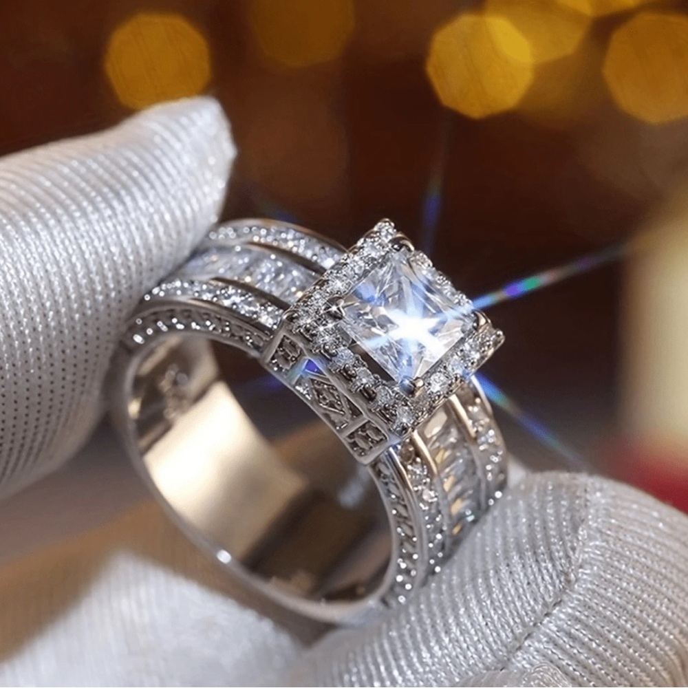 DENKAYS PRINCESS CUT RING - Picture 10 of 16